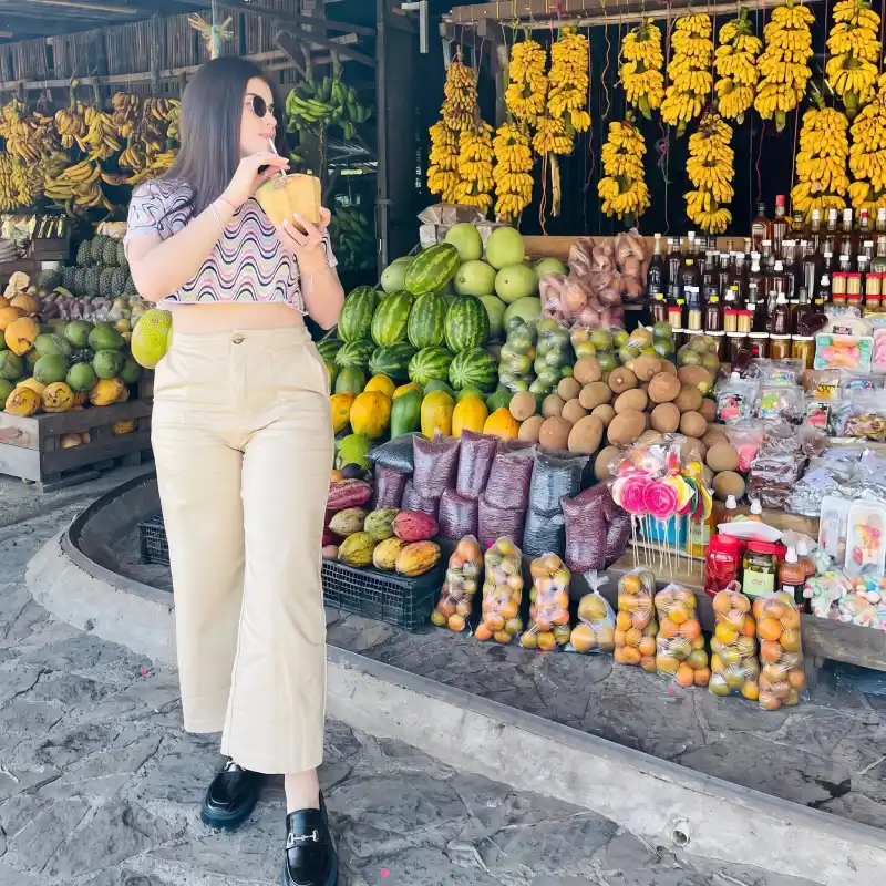 Compra de fruta fresca, plátanos y cítricos veracruzanos en la comunidad de Filipinas durante el regreso a Puebla.
